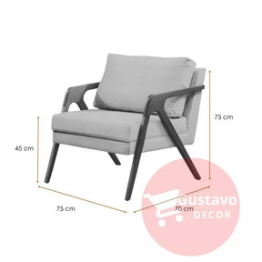 Poltrona Mona – Design Atemporal com Madeira Maciça e Conforto Sofisticado