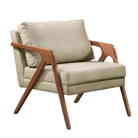 Poltrona Mona – Design Atemporal com Madeira Maciça e Conforto Sofisticado